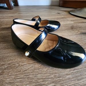 Girls black dress shoes